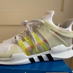 NIB Adidas EQT Equipment ADV Support Running Sneakers W 9.5 White Lime Green NEW